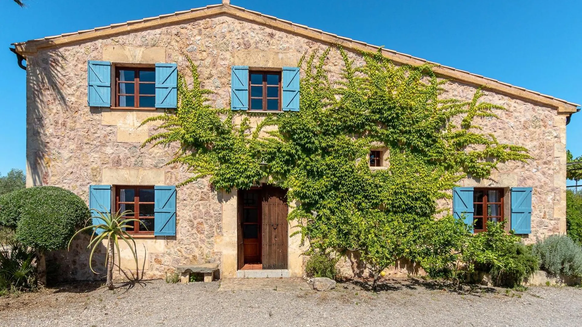 Villa In Rural Location In Alcudia